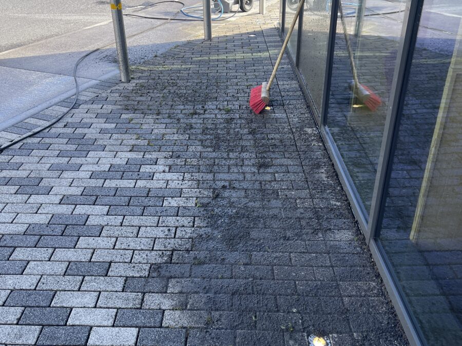 Block paving mid-clean, the transformation line