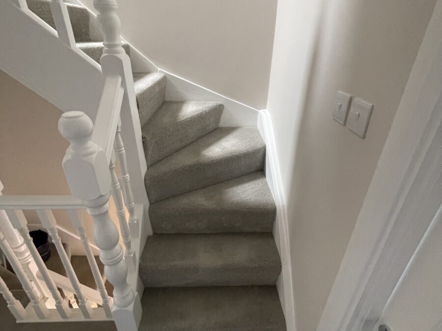 Stair carpet, hot-water extraction