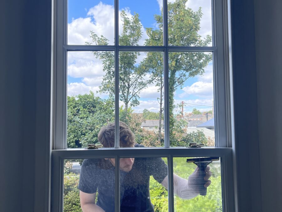 External window clean, reach-and-wash